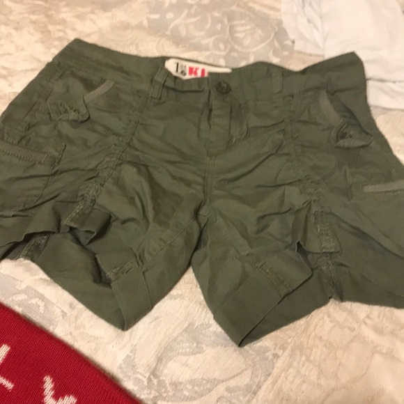 Shorts - Picture 2 of 2